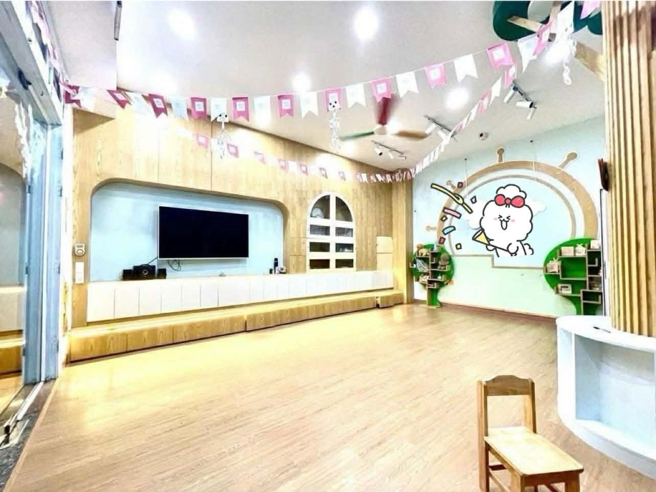 BÁN NHÀ CÁCH PHỐ NGUYỄN CHÍ THANH 30m_50m2 x 6 TẦNG_NGÕ THÔNG Ô TÔ TRÁNH_KINH DOANH ĐỈNH, hơn 22 tỷ